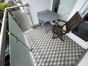 Photo 25- click for photo gallery